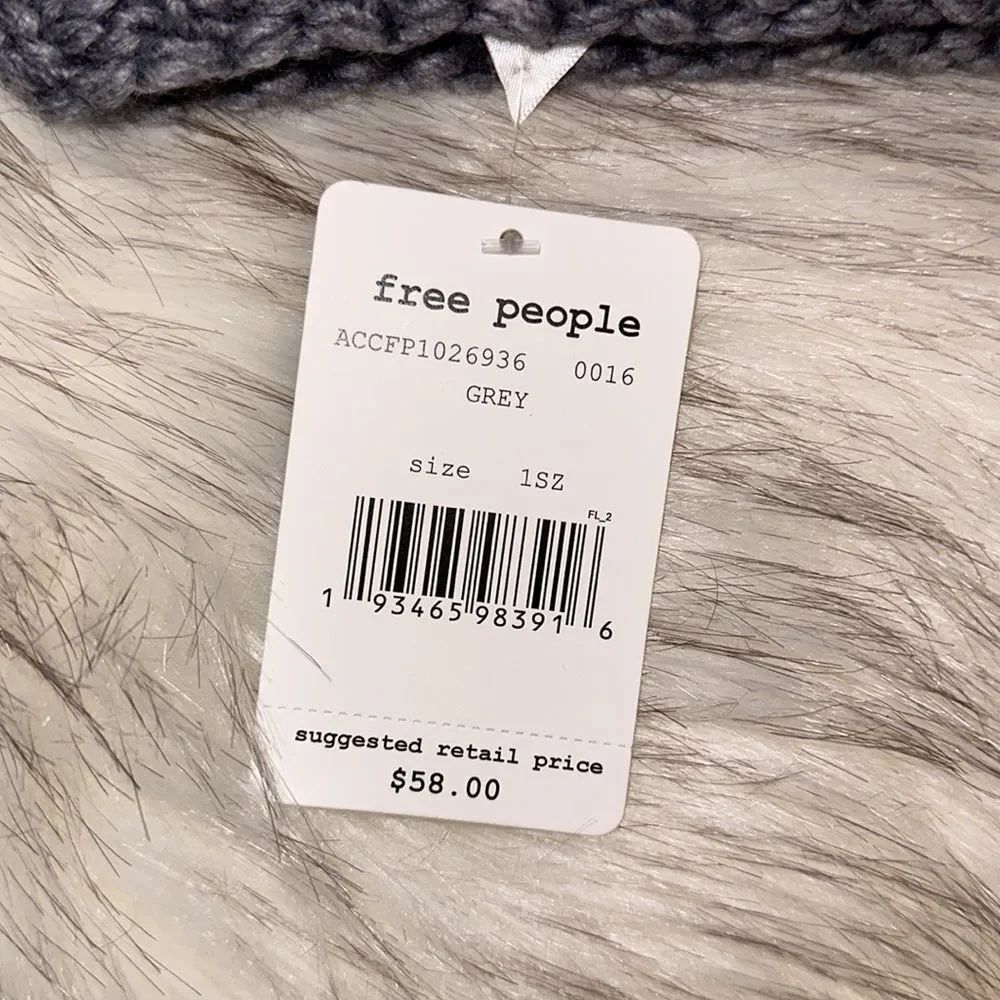 NWT Free People Everything Rosy Blush Wool Beanie